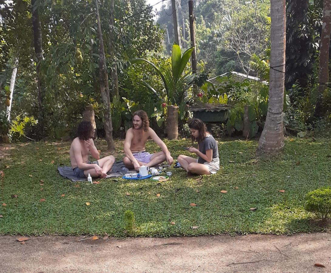 Pahalagawattha Homestay 우나와투나 외부 사진