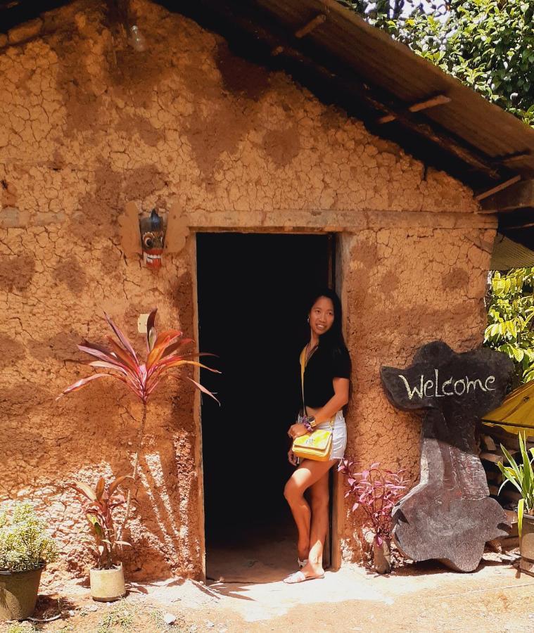 Pahalagawattha Homestay 우나와투나 외부 사진