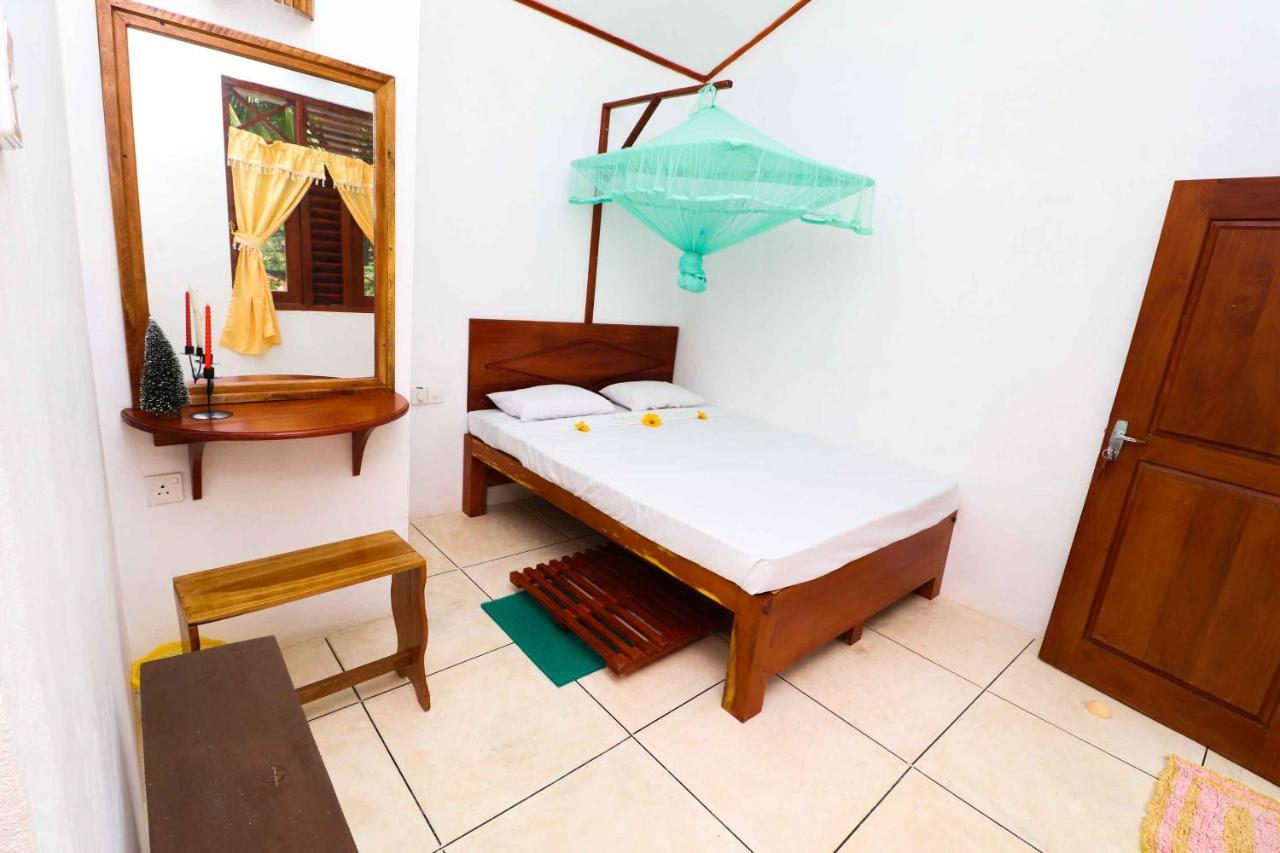 Pahalagawattha Homestay 우나와투나 외부 사진