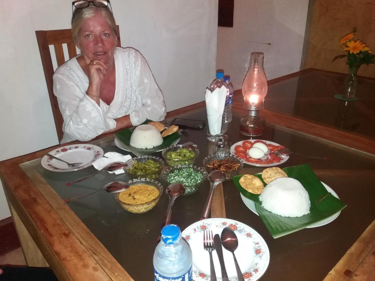 Pahalagawattha Homestay 우나와투나 외부 사진